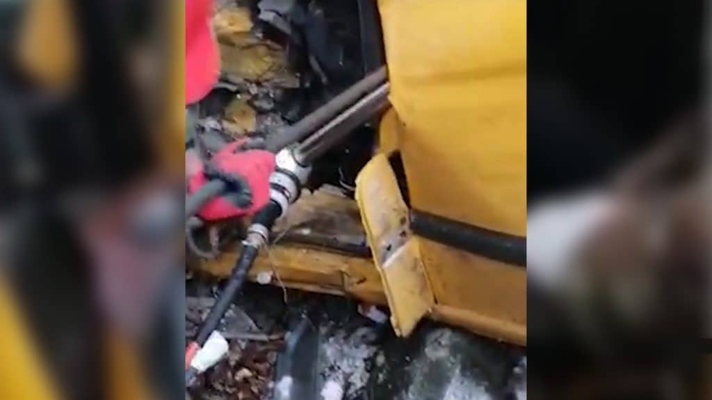 İsmayıllıda miniven ağır qəzaya uğrayıb: xəsarət alanlar var