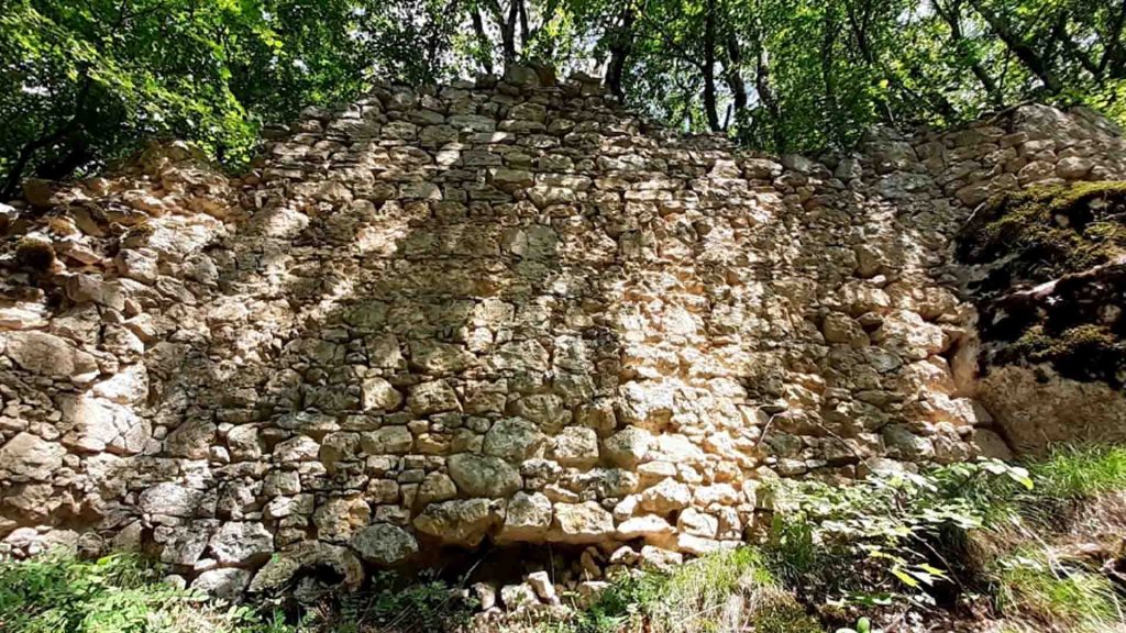 X əsrə aid Qubanın Yeddilər qalası