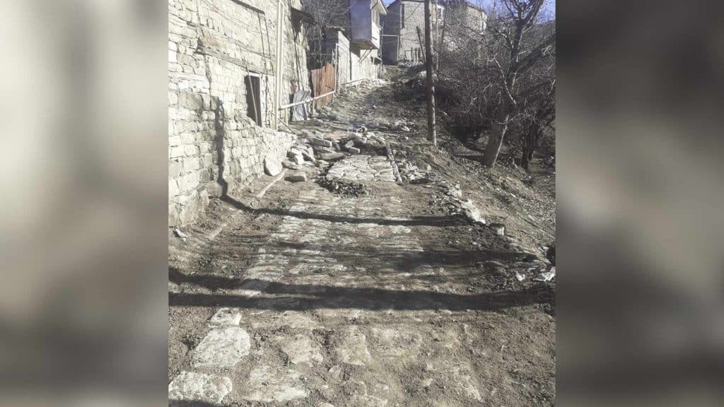 İsmayıllı: Lahıc qəsəbəsində piyada yolu bərpa edilir