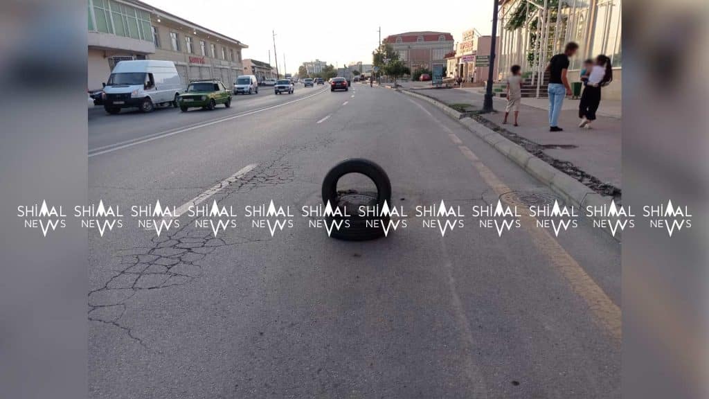 Xaçmazda avtomobil təkərləri yolun “təhlükəsizliyini” təmin edir