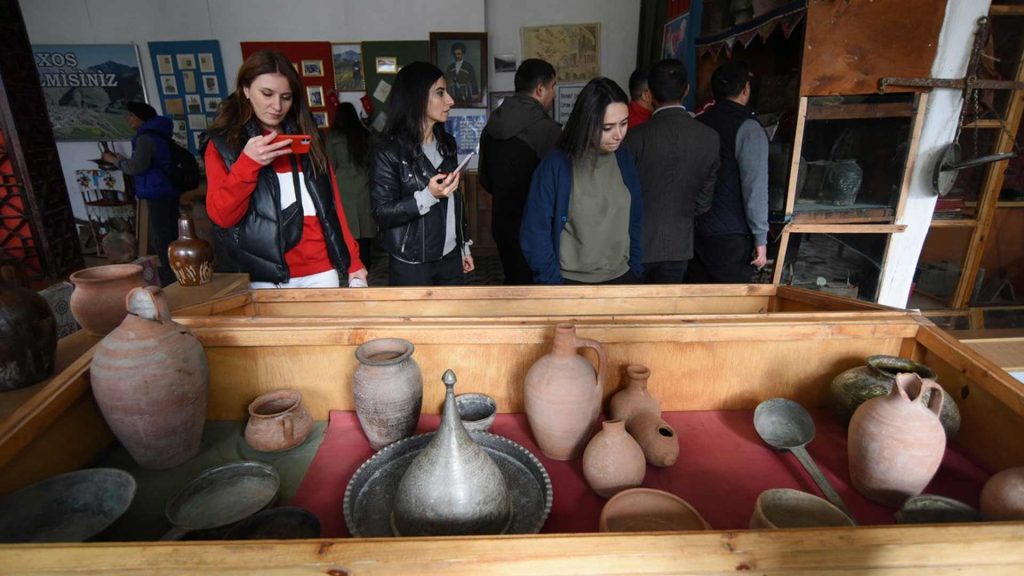 “Xınalıq və Köç yolu” ilə tanışlıq keçirilib