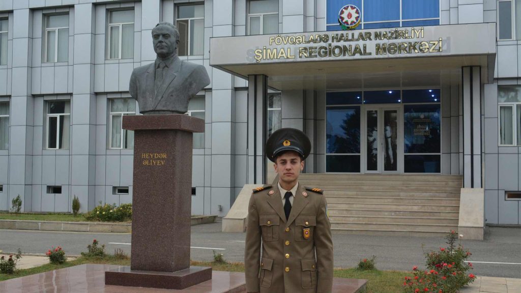 Xaçmazlı “Topçu Vüsal” dövlət qulluğunda çalışır