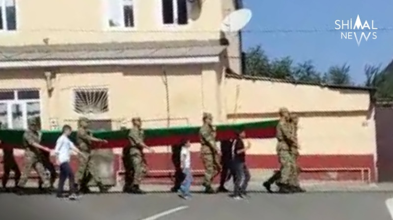 Qusar: hərbi orkestrlərin müşayiəti ilə yürüş baş tutub