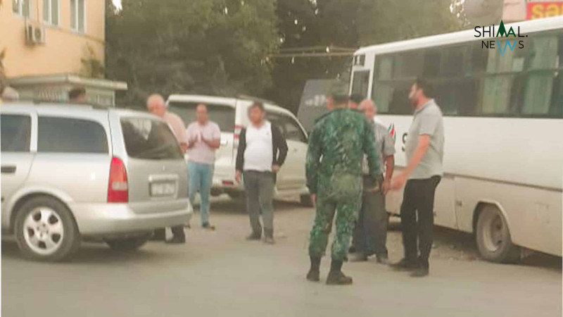 Xudatda avtobusla minik avtomobili toqquşub