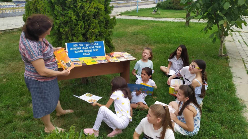 Xaçmazda kitab sərgisi baş tutub