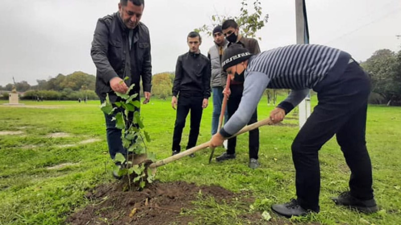 Qubada Zəfərdən yaşıl düşüncəyə adlı aksiya keçirilib