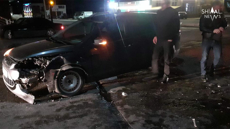 Qubada qırmızıdan keçən avtomobil qəza törətdi