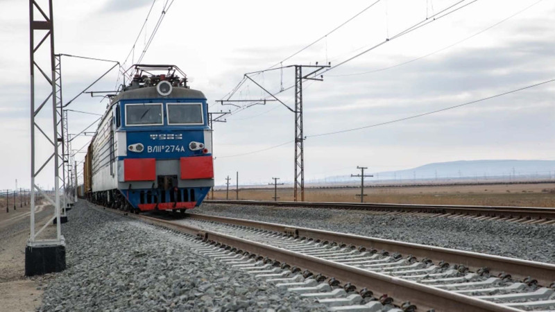 Dəmir yolu ilə sərnişindaşınma artıb