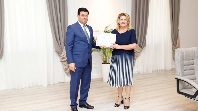Xaçmaz: İƏD nümayəndəsi Fəxri fərmanla təltif edilib