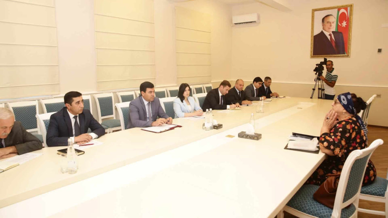 Xaçmaz: icra başçısı sakinləri qəbul edib