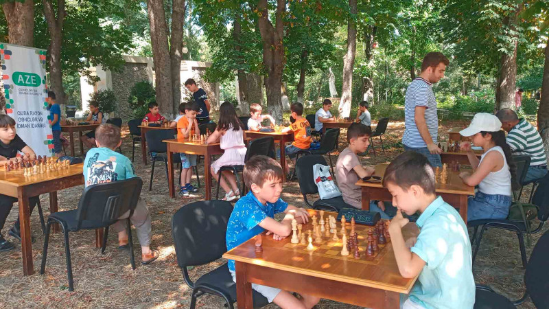 Qubada gənclər arasında şahmat oyunu keçirilib