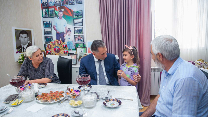 Quba: nazir Rəşad Nəbiyev şəhid ailəsinin qayğıları ilə maraqlanıb