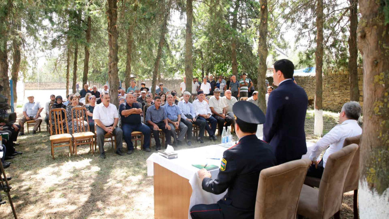 Xaçmaz: sakinlər birbaşa icra başçısına müraciət ediblər