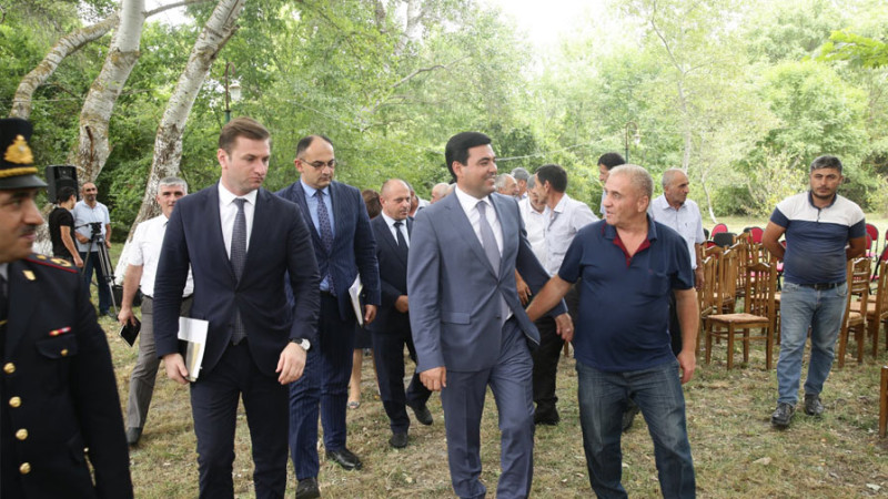 Xaçmaz rayonunda növbəti səyyar qəbul baş tutub