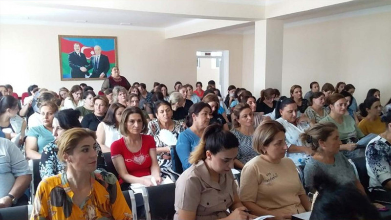 Xaçmazda ibtidai sinif müəllimləri ilə görüş keçirilib