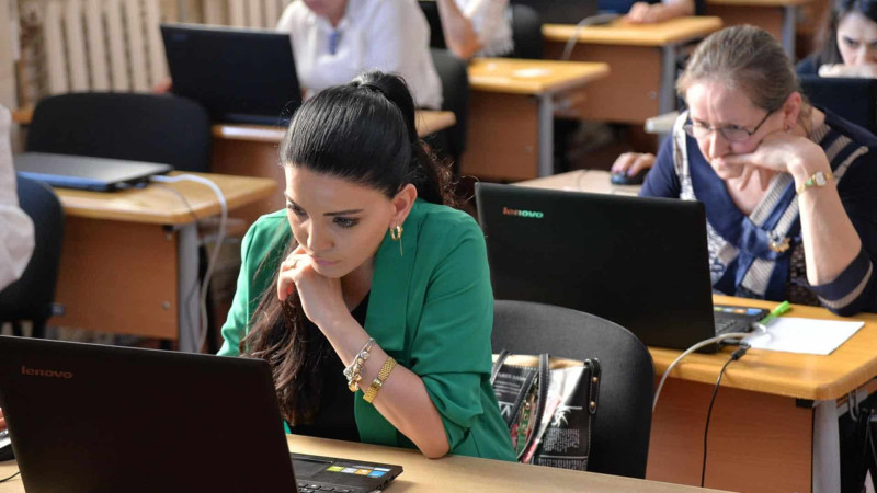 Şimal bölgəsinin 2241 ibtidai sinif müəllimi sertifikasiya imtahanına qatılıb