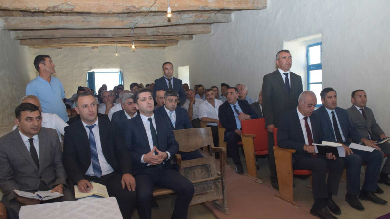 Qubanın icra başçısı Buduq kəndində görüş keçirib