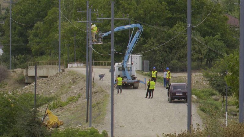 Qubanın 4 kəndində yeni elektrik şəbəkəsi qurulub