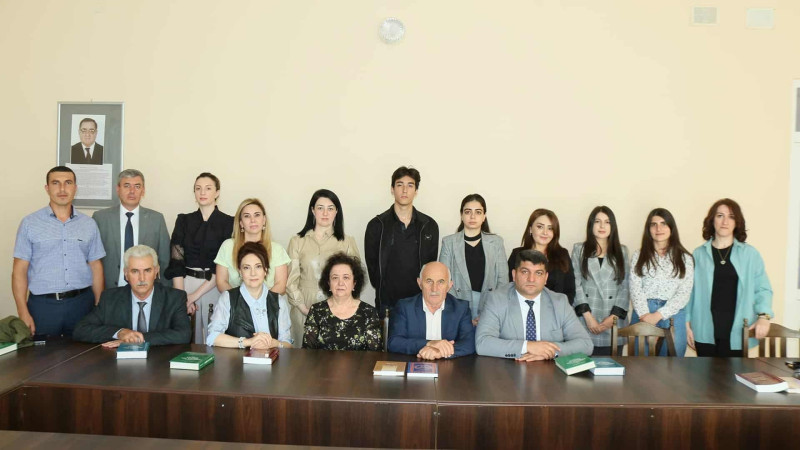 Quba: akademik Azad Nəbiyevin ailəsi “Bilgə ocağı”na təşrif buyurub