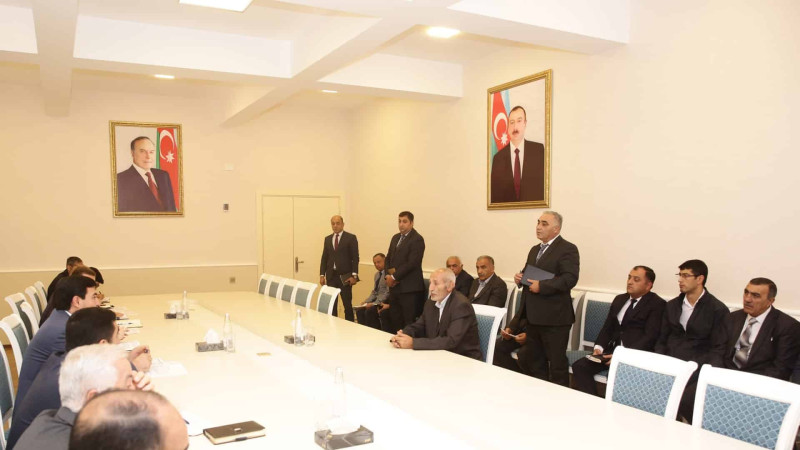 Xaçmaz: Elnur Rzayev sakinləri qəbul edib