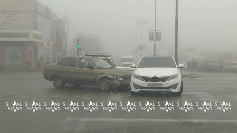 Qubada avtomobil qəzası: “KİA” ilə “015” toqquşub