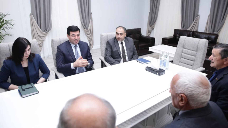 Xaçmaz: sevilən şair Sabir Nemətov mükafatlandırılıb