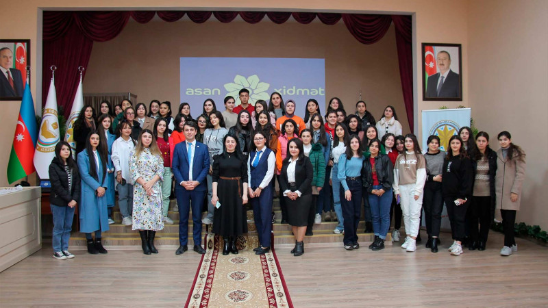 Qubada ASAN xidmət mərkəzinin əməkdaşları görüş keçiriblər