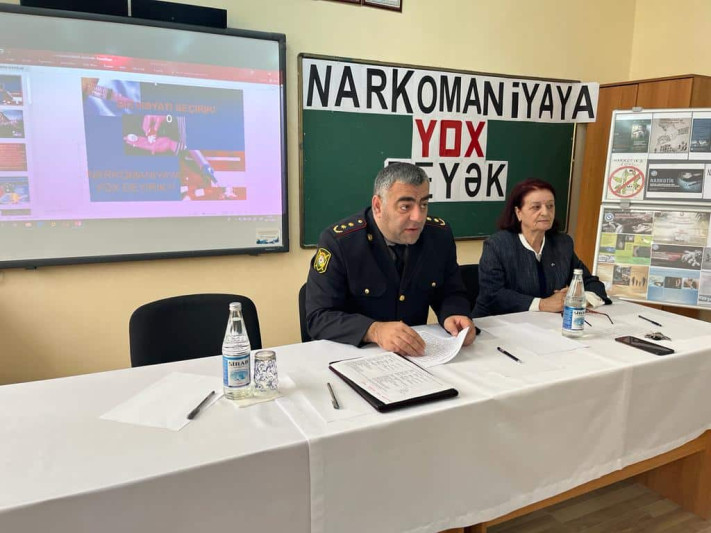 Quba: DİN əməkdaşları məktəblilərə maarifləndirici tədbir keçiriblər
