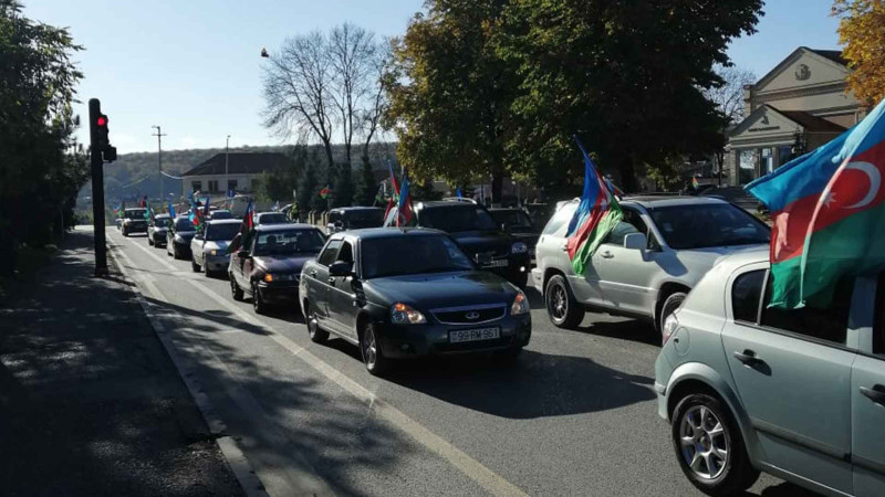 Qusarda Dövlət Bayrağı Günü qeyd olunub