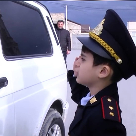 Xaçmazda şagirdlər sürücülərə “saxla” deyiblər