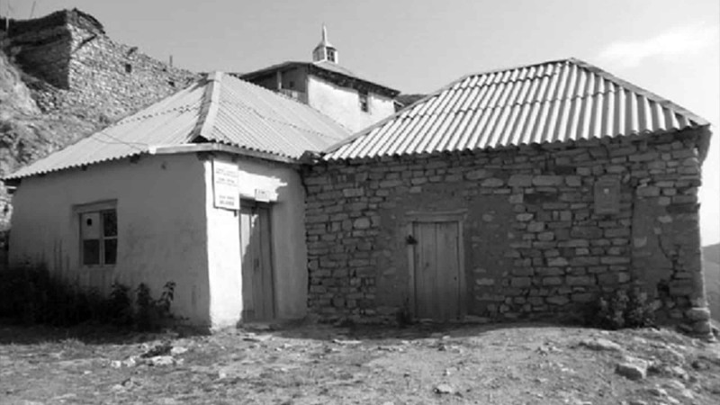 Yerfi kəndinin tarixi binası haqqında: məscid, kənd klubu, mədəniyyət evi