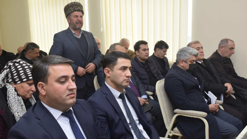 RİH: Qubada icra başçısı sakinlərlə görüşüb