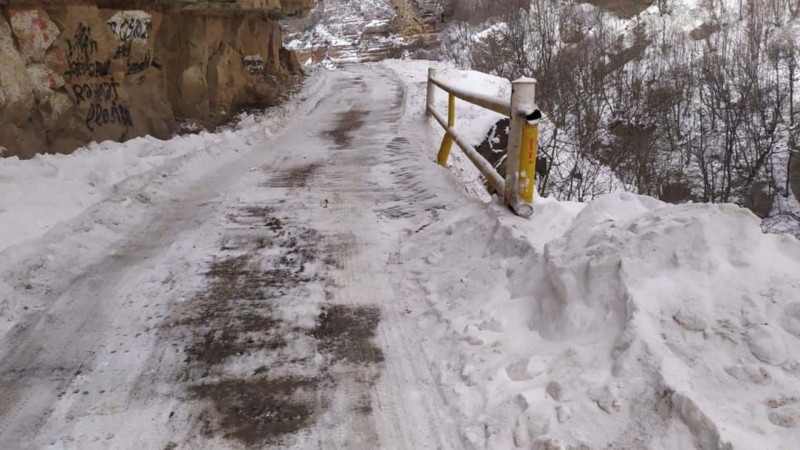Quba-Xınalıq yolu: qar hərəkəti çətinləşdirib