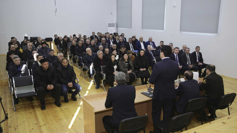 Xaçmaz: icra başçısı sakinlərlə növbəti dəfə görüşüb