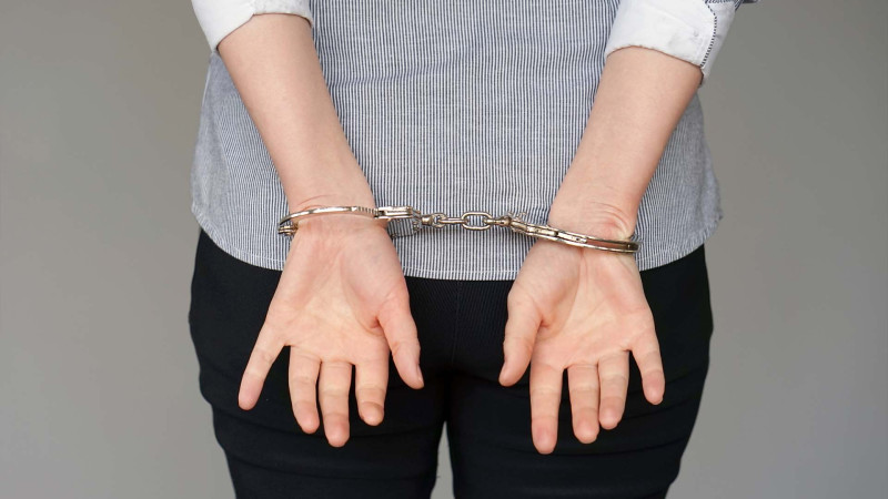 İsmayıllı: qadın 100 dəfəyə yaxın polisə “şikayət edib” və həbs olunub