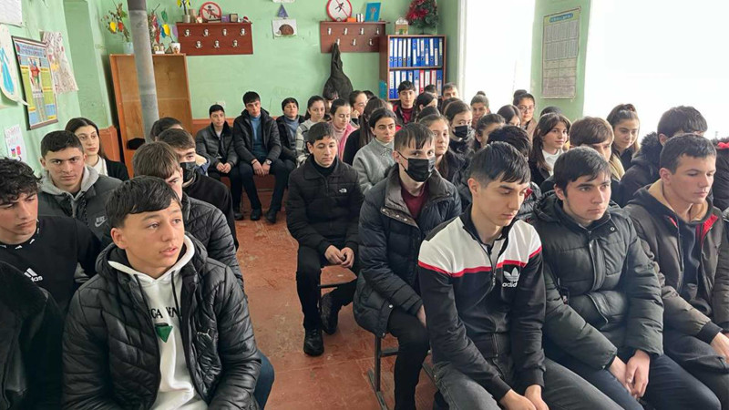 Quba: DİN-in əməkdaşları məktəblilər üçün maarifləndirici tədbir keçiriblər