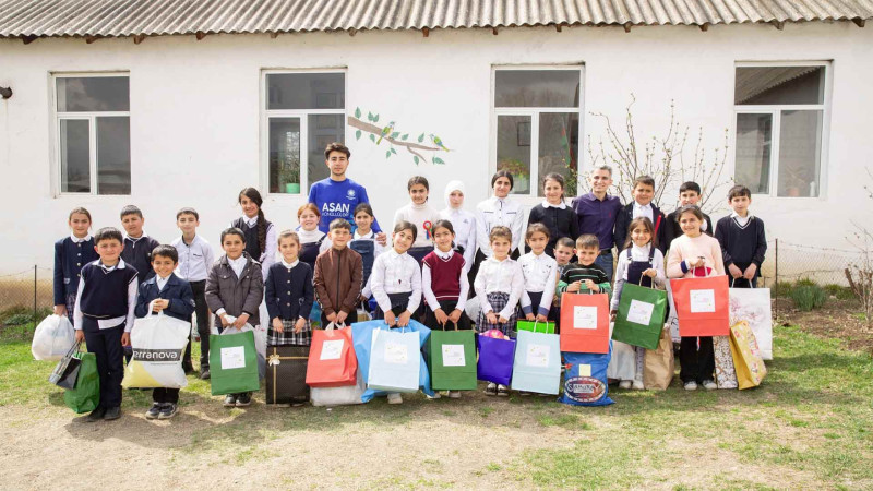 İsmayıllıda 43 uşağa hədiyyələr təqdim edilib