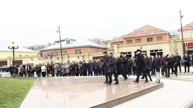 Qusarda azərbaycanlıların soyqırımı qurbanlarının xatirəsi anılıb