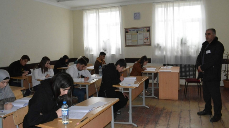 Şimal: 3 rayonda keçirilən buraxılış imtahanında 3 mindən çox sagird iştirak edib