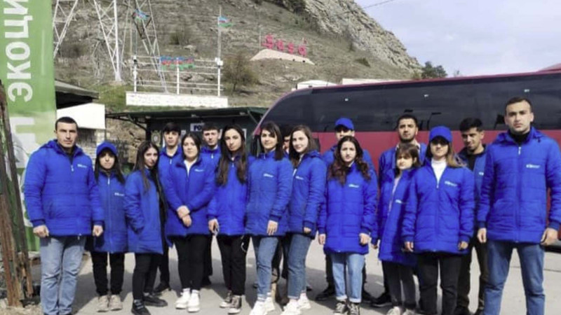 Laçın-Xankəndi yolu: Qubadan olan tələbələr ekoloji aksiyada iştirak ediblər
