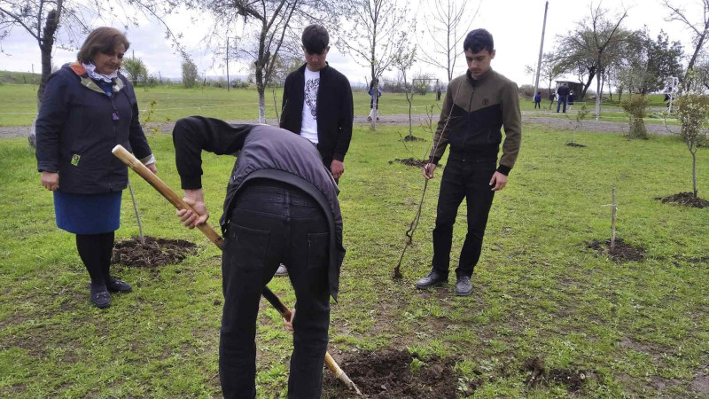 İsmayıllı: məktəblərdə iməcilik işləri keçirilib