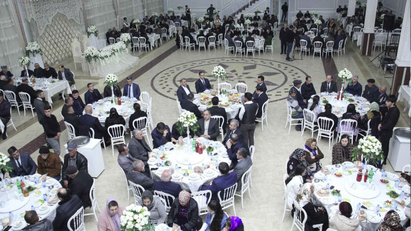 İsmayıllıda iftar süfrəsi verilib