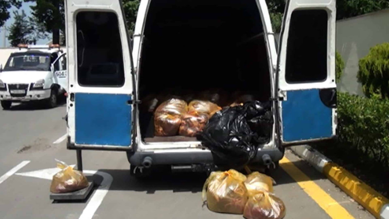 İsmayıllı sakininin avtomobilində 2 tona yaxın at əti aşkarlanıb