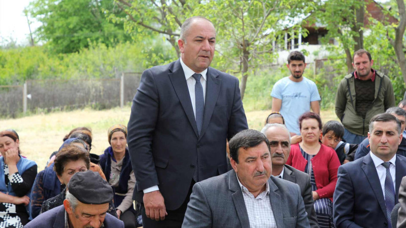 İsmayıllı: Nahid Bağırov sakinlərin müraciətlərini dinləyib