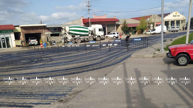 Quba: M.P.Vaqif küçəsində yol bağlanıb
