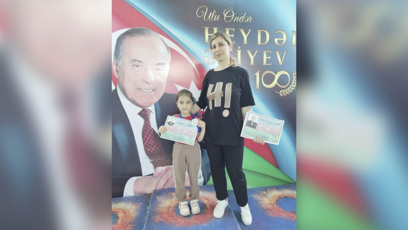 Qusarlı balaca üzgüçü gümüş medal qazanıb