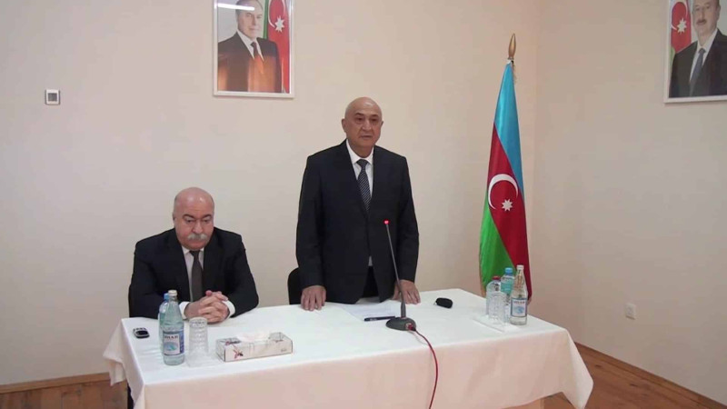 Şair Alxasov Aşağı İmamqulukənd kəndində səyyar qəbul keçirib
