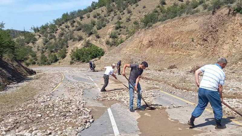 Yollar: İsmayıllıda selin fəsadları aradan qaldırılıb