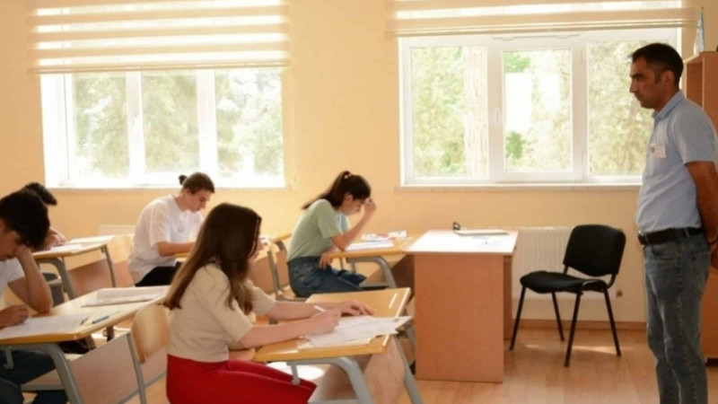 Xaçmaz: qəbul imtahanında altı yüzdən çox abituriyent iştirak edib