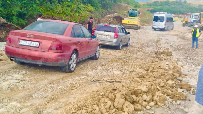 Muğanlı-İsmayıllı yolu: xidməti yolda sürüşmələr qeydə alınıb